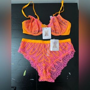 Savage Fenty Stranded in Lace set. BRAND NEW! With tags